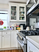 236 Cedar St, Unit 3 in Somerville, MA - Building Photo - Building Photo