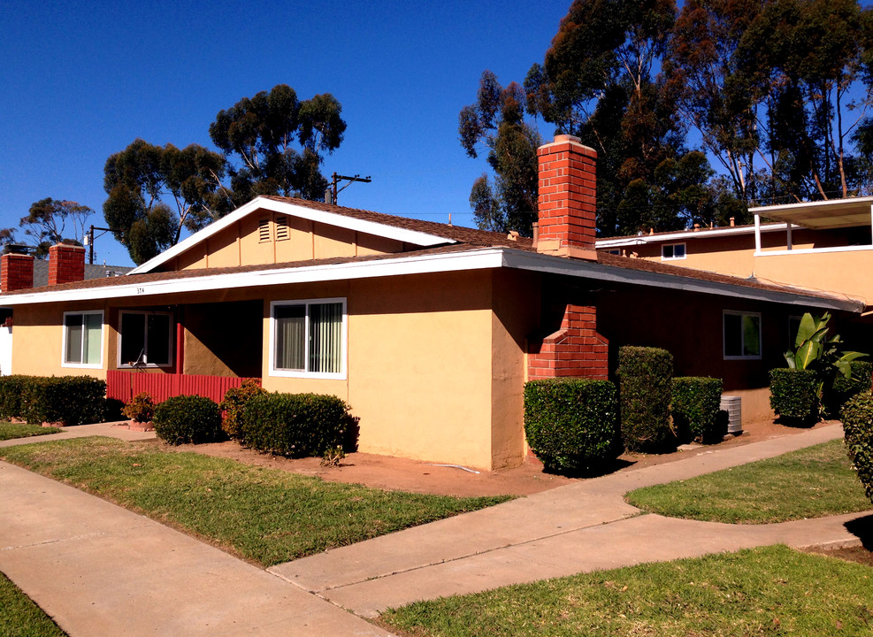 374 Compton St in El Cajon, CA - Building Photo