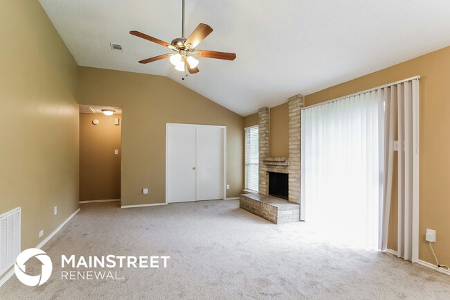 8222 Eastern Bluebird Dr, Unit E071 in Humble, TX - Building Photo - Building Photo