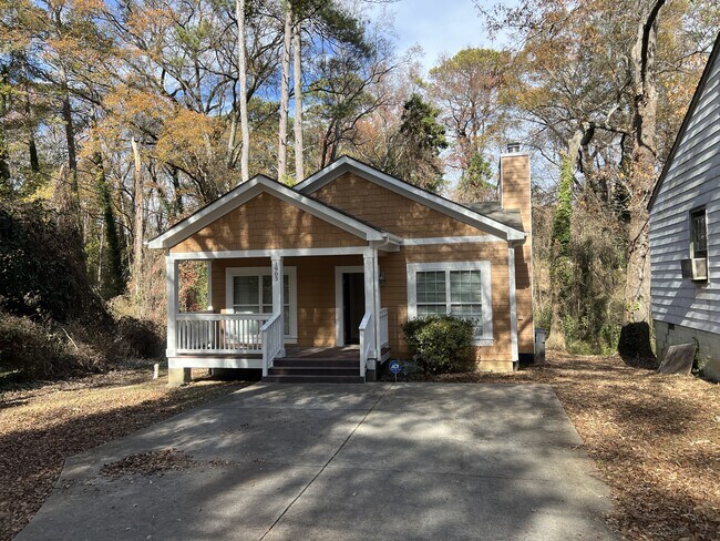 property at 1903 Chattahoochee Pl