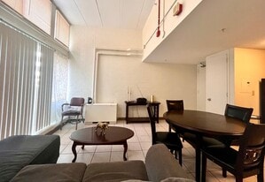 460 Charles St in Providence, RI - Building Photo