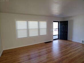 711 W 90th Terrace in Kansas City, MO - Building Photo - Building Photo