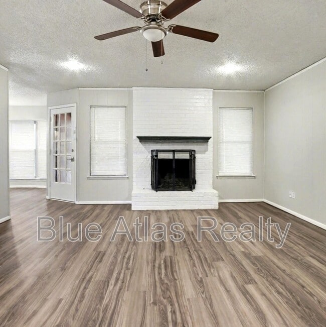 6537 Meadowview Ln in Watauga, TX - Building Photo - Building Photo