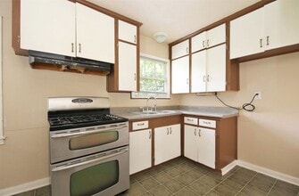 5137 Chennault Rd in Houston, TX - Building Photo - Building Photo