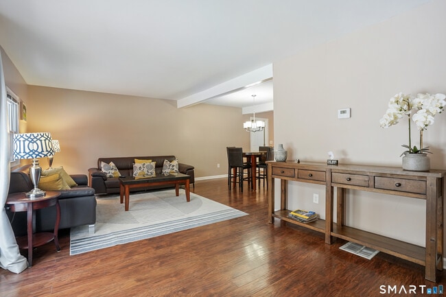 62 Sherry Ln in New Milford, CT - Building Photo - Building Photo