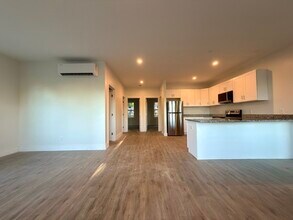 24 Creeper Hill Rd in Grafton, MA - Building Photo - Building Photo