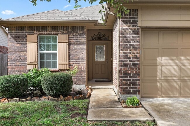 2219 Emerald Ln
