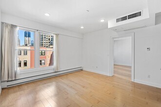 112 Liberty View Dr. in Jersey City, NJ - Building Photo - Building Photo