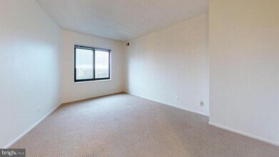 307 Yoakum Pkwy in Alexandria, VA - Building Photo - Building Photo