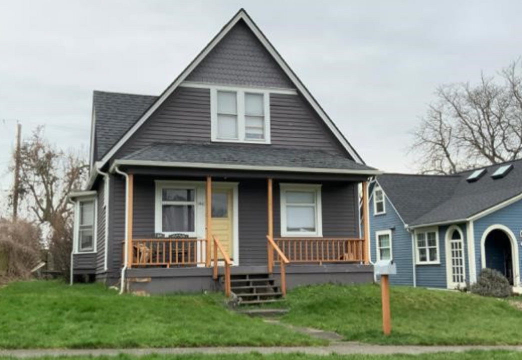 1441 James St in Bellingham, WA - Foto de edificio