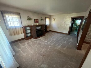 354 E Indianola Ave in Youngstown, OH - Building Photo - Building Photo