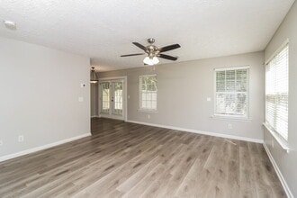 168 Ilex Dr in Canton, GA - Foto de edificio - Building Photo