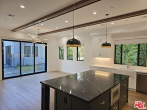 18026 Valley Vista Blvd in Los Angeles, CA - Building Photo - Building Photo
