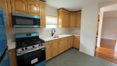 134 W Chester St in Long Beach, NY - Building Photo - Building Photo