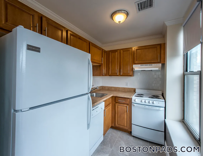 1126 Boylston St in Boston, MA - Building Photo - Building Photo