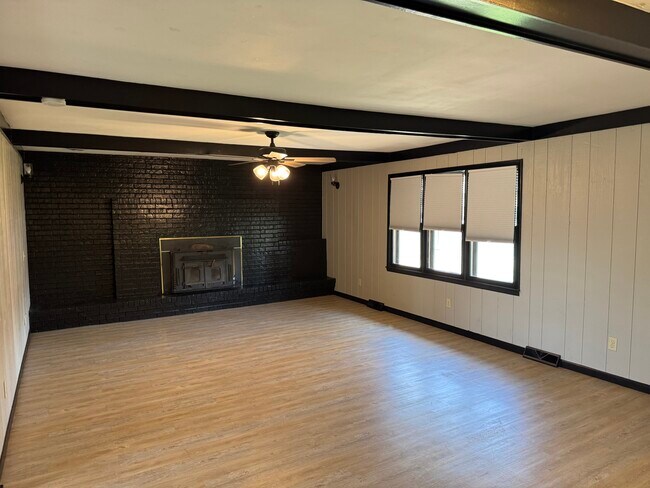 1003 Sunset Dr in Mountain Grove, MO - Building Photo - Building Photo