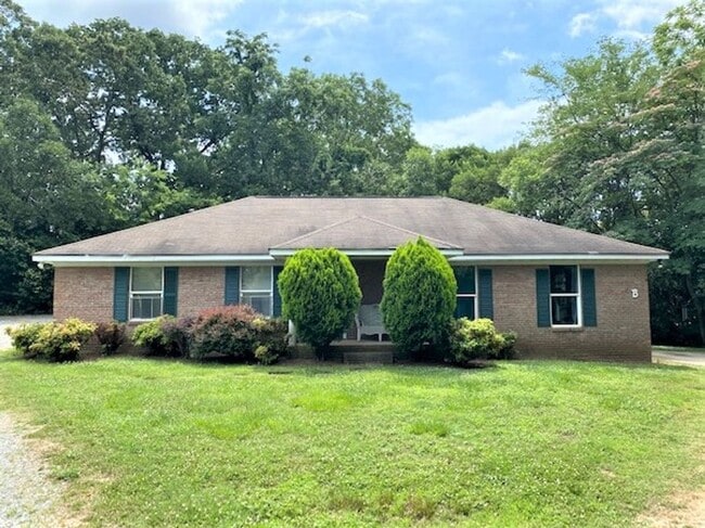 property at 19632 Tryon St