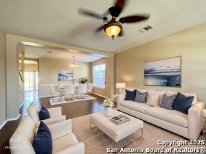 6811 Karnes Leaf in San Antonio, TX - Building Photo - Building Photo