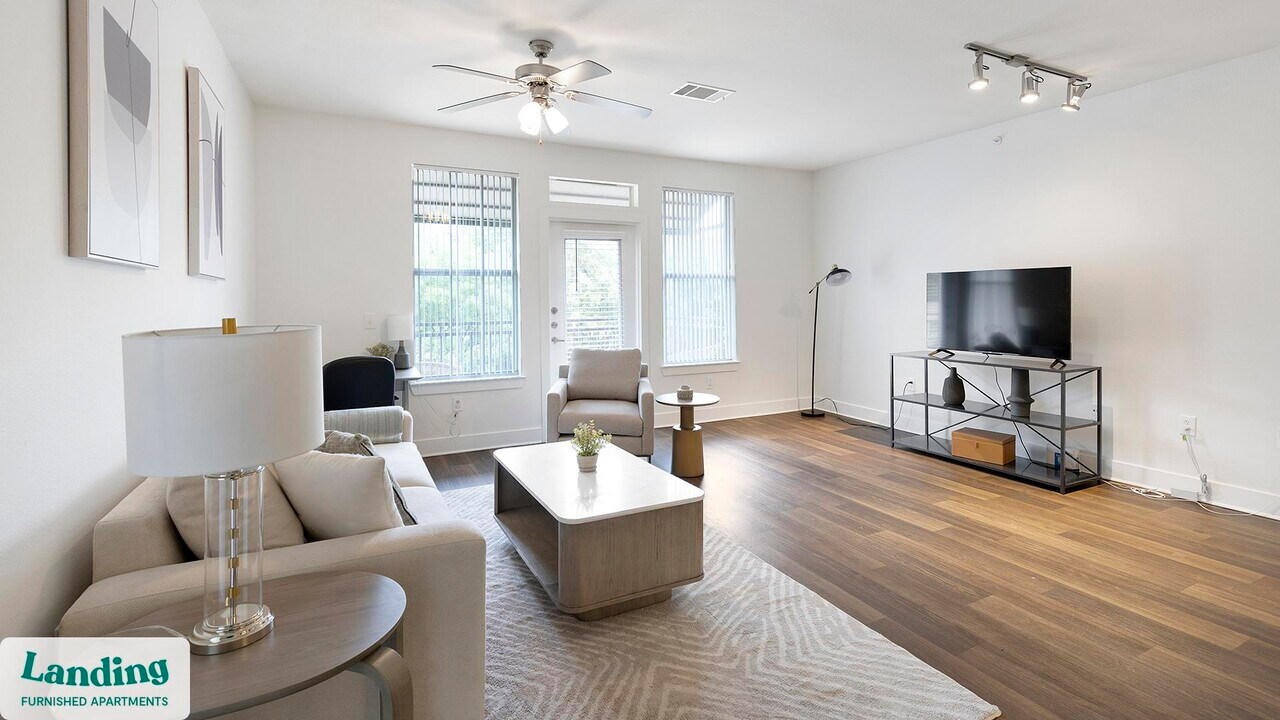 7373 Valley View Ln in Dallas, TX - Building Photo