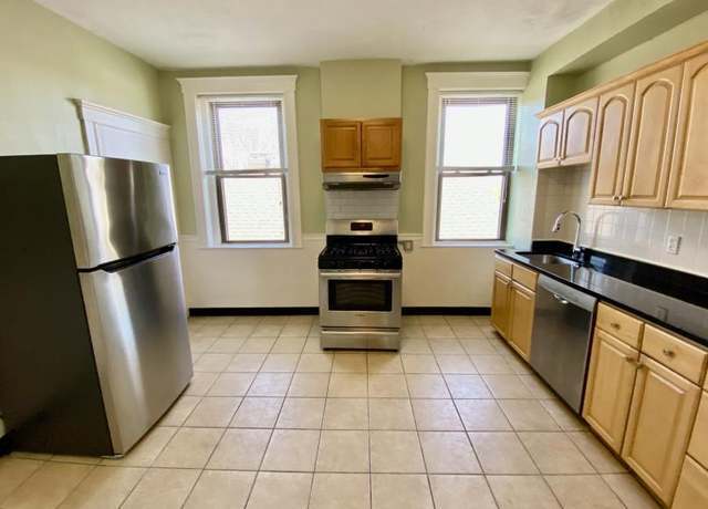45 Wyman St, Unit 2C in Waban, MA - Building Photo - Building Photo
