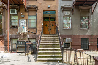 152 Hewes St in Brooklyn, NY - Building Photo - Building Photo