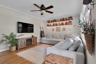 120 Echo Ln in Travelers Rest, SC - Building Photo