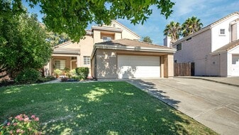 1104 Coulter Ct in Fairfield, CA - Building Photo