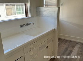 644 W 5th St in Los Angeles, CA - Building Photo