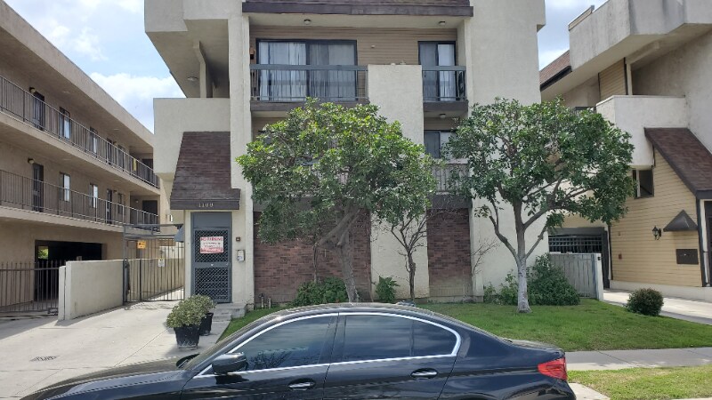 1108 Stanley Ave in Glendale, CA - Building Photo