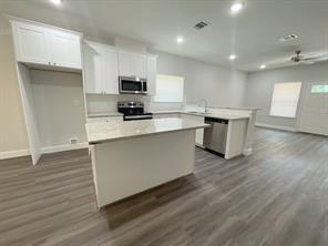 1029 Calvin St, Unit B in Houston, TX - Building Photo - Building Photo