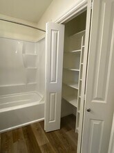 3907 Carolina Dr in Anchorage, AK - Building Photo - Building Photo