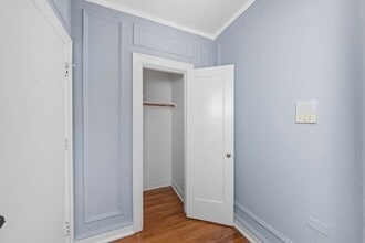 1361 W Estes Ave in Chicago, IL - Foto de edificio - Building Photo