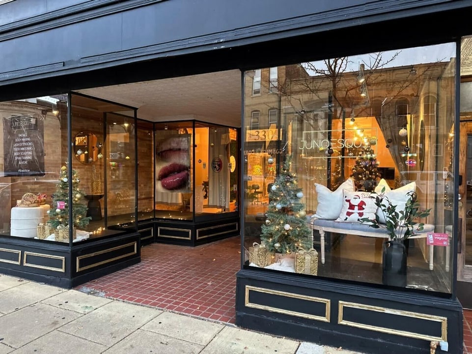 330 Main St in Racine, WI - Foto de edificio