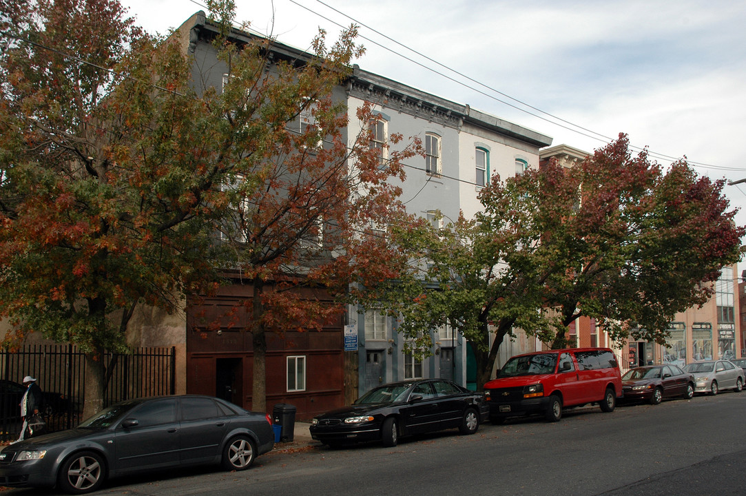 1511 Fairmount Ave in Philadelphia, PA - Foto de edificio