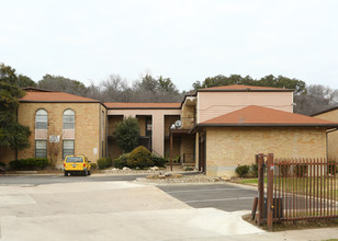 Spanish Garden Condominiums in Fort Worth, TX - Building Photo - Building Photo