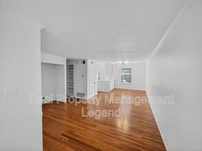 4944 N Hall St in Dallas, TX - Building Photo - Building Photo