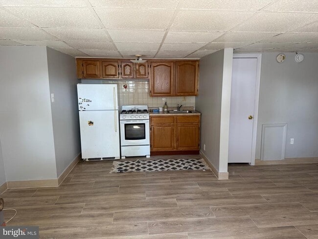 1041 Fanshawe St in Philadelphia, PA - Building Photo - Building Photo