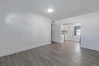 2410 NW 159th Terrace in Opa Locka, FL - Building Photo - Building Photo