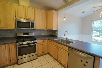 1908 Wagon Wheel Cir W in Tallahassee, FL - Building Photo - Building Photo