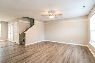 14327 O'Casey Ln, Unit 3 in Charlotte, NC - Building Photo - Building Photo