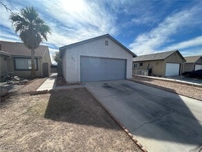5855 Natures Dr in Las Vegas, NV - Building Photo - Building Photo