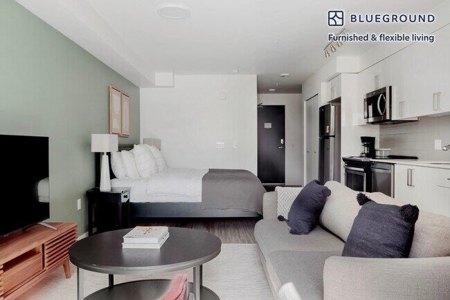 4609 Union Bay Pl NE in Seattle, WA - Building Photo - Building Photo