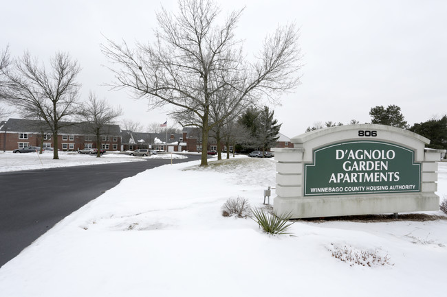 LJ D'Agnolo Garden Apartments in Rockton, IL - Foto de edificio - Building Photo