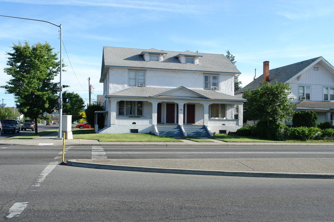 28-30 E Mission Ave in Spokane, WA - Foto de edificio - Building Photo