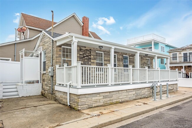 195 Oceanview Ave in Long Beach, NY - Building Photo - Building Photo