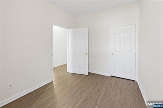 165 Sherman Ave in Newark, NJ - Building Photo - Building Photo