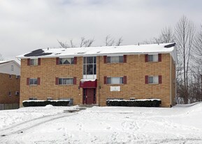 4367 Fair Oaks Rd in Dayton, OH - Building Photo