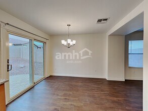 309 W Vuelta Friso in Sahuarita, AZ - Building Photo - Building Photo