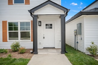 104 Hobson St in McMinnville, TN - Building Photo - Building Photo