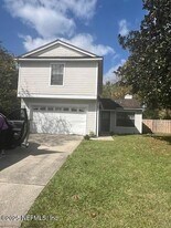 3811 English Colony Dr N in Jacksonville, FL - Building Photo